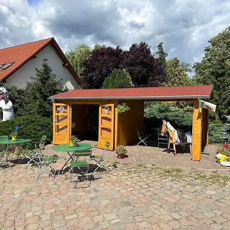 Auf Dem Pferdehof Gut - Mit Wlan, Sitzecke, Garten & Kostenlosem Parken Greppin