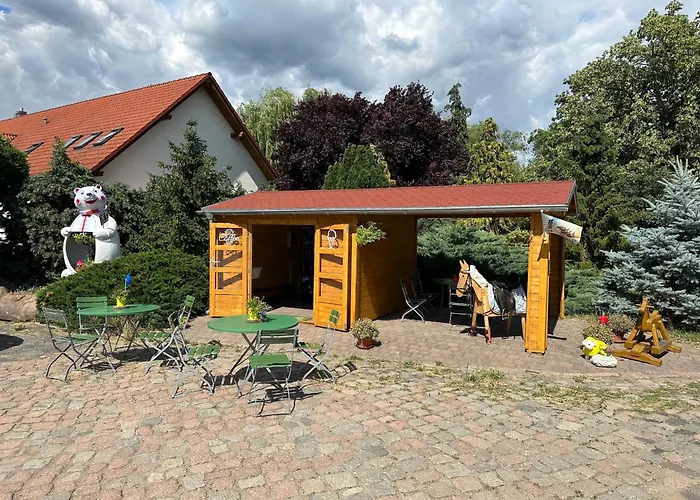 Auf Dem Pferdehof Gut - Mit Wlan, Sitzecke, Garten & Kostenlosem Parken Greppin