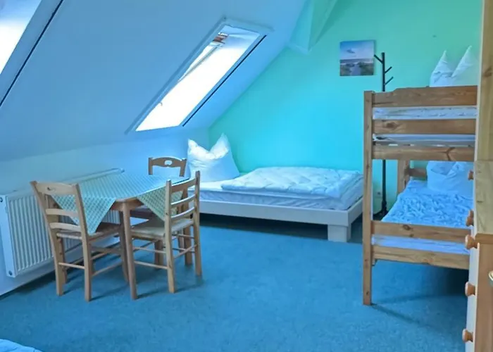 Auf Dem Pferdehof Gut - Mit Wlan, Sitzecke, Garten & Kostenlosem Parken Greppin